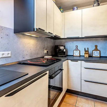 Eva Apartment *